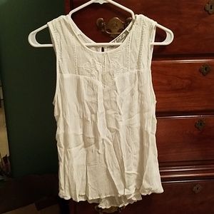 White Chloe K sleeveless shirt